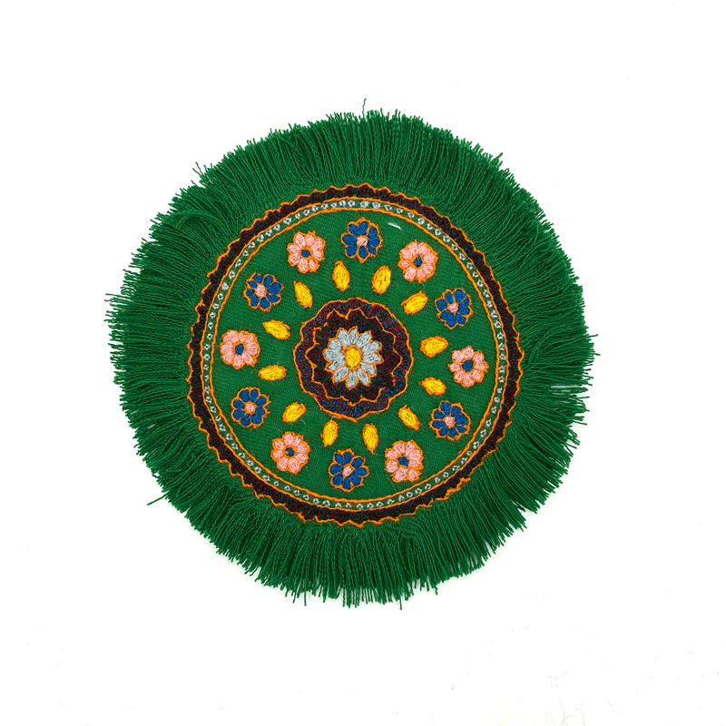 رومیزی پته دوزی طرح شکوفه رنگ سبز ۲۰ سانتی
