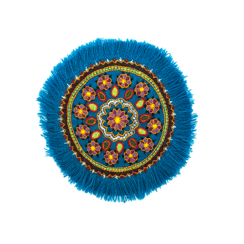 رومیزی پته دوزی طرح شکوفه رنگ فیروزه ای ۲۰ سانتی
